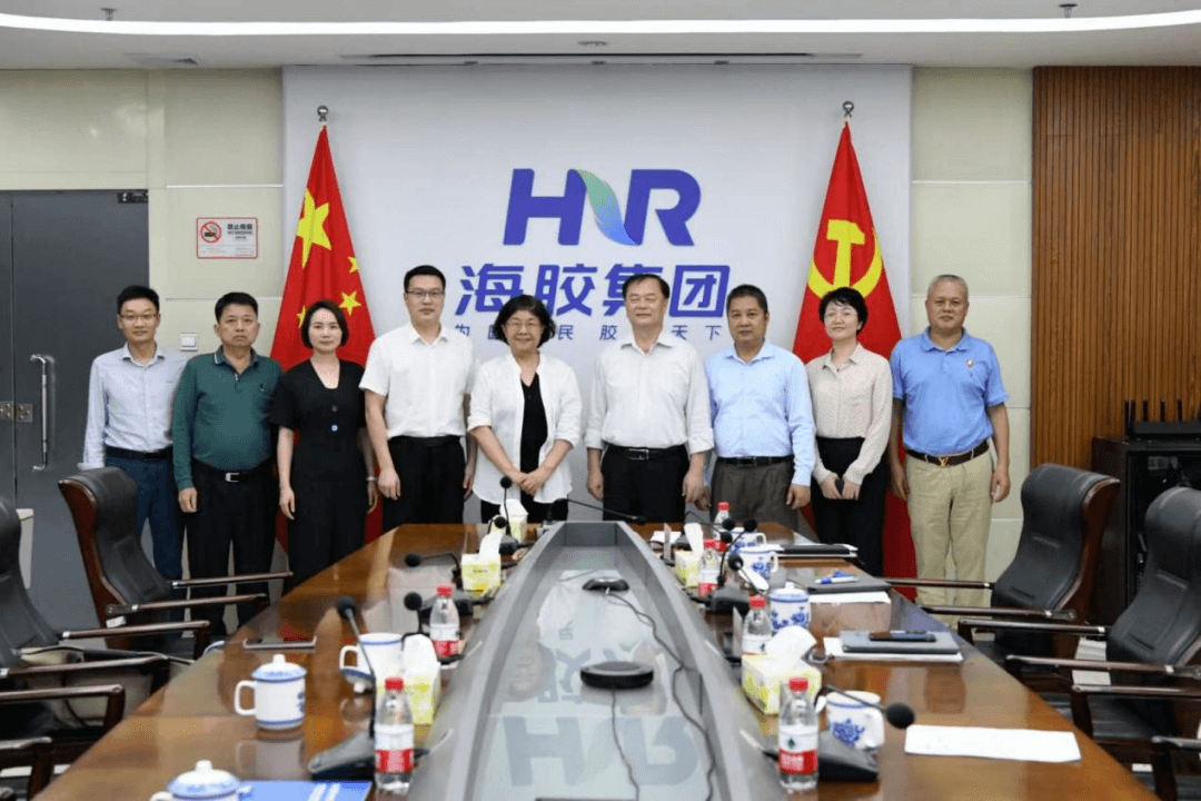 372b5b2f2cab46a38c5240801e3d4b9e