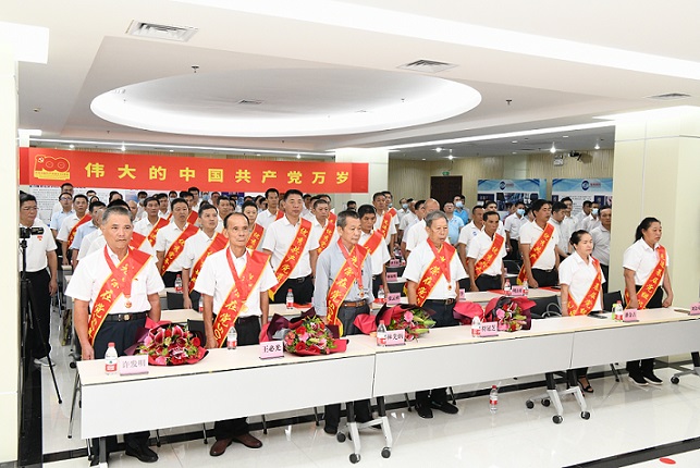 老哥俱乐部-老哥必备的交流社区
