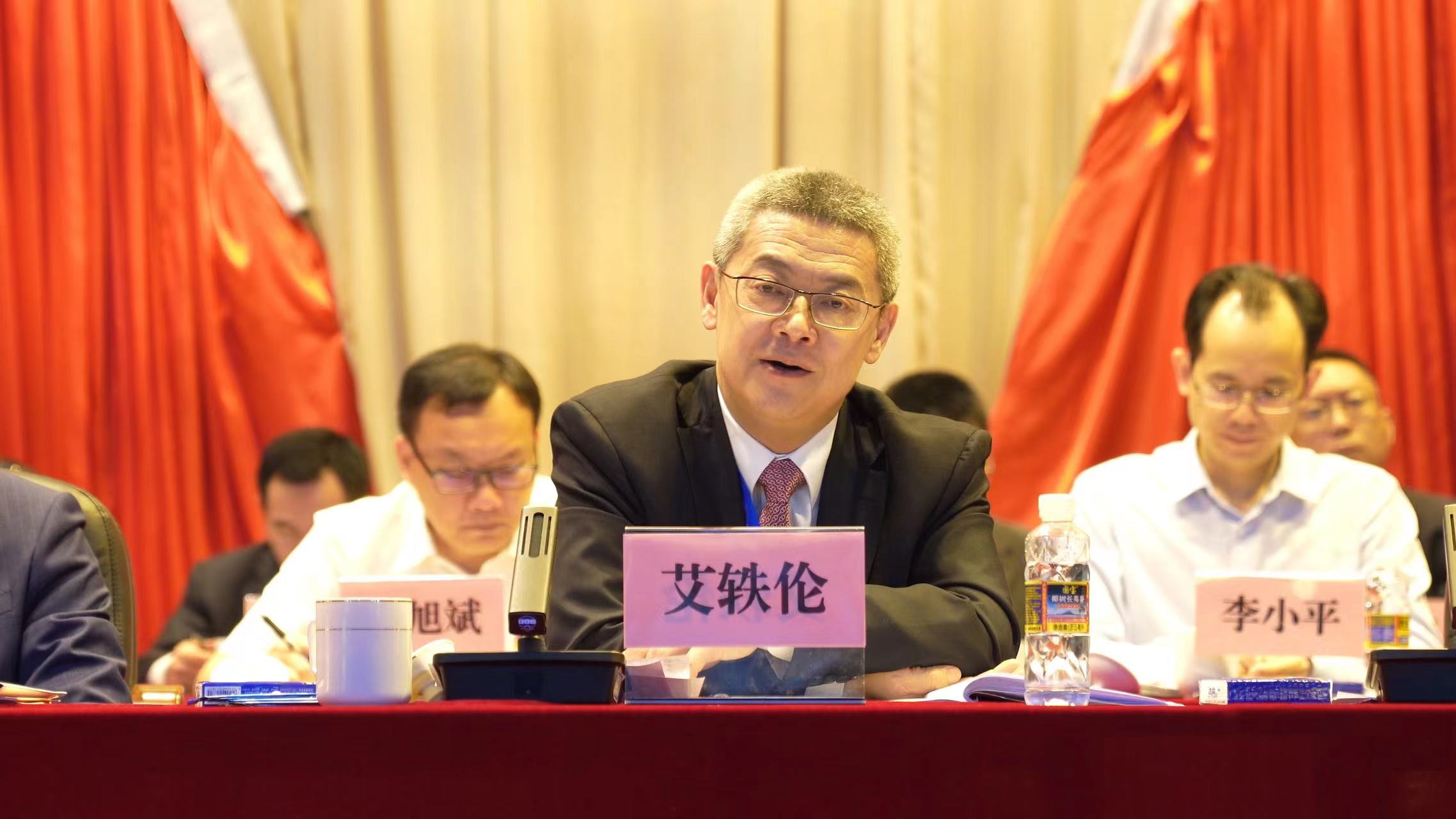 老哥俱乐部-老哥必备的交流社区