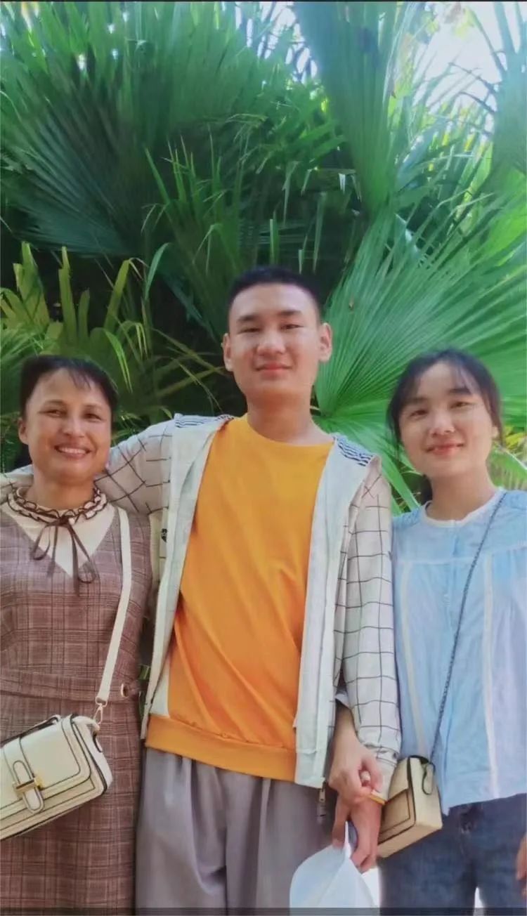 老哥俱乐部-老哥必备的交流社区