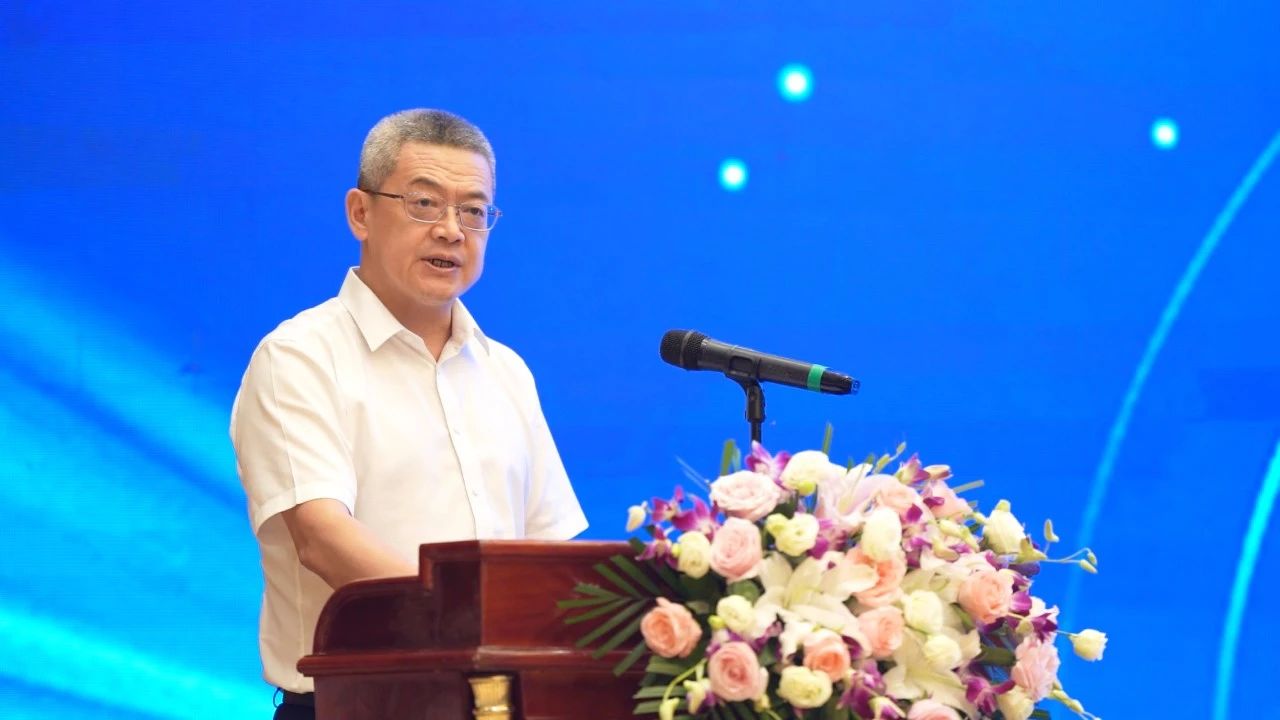 老哥俱乐部-老哥必备的交流社区